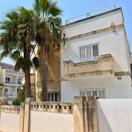 Via Gluck Villa Ghajn il-Kbira (Gozo)